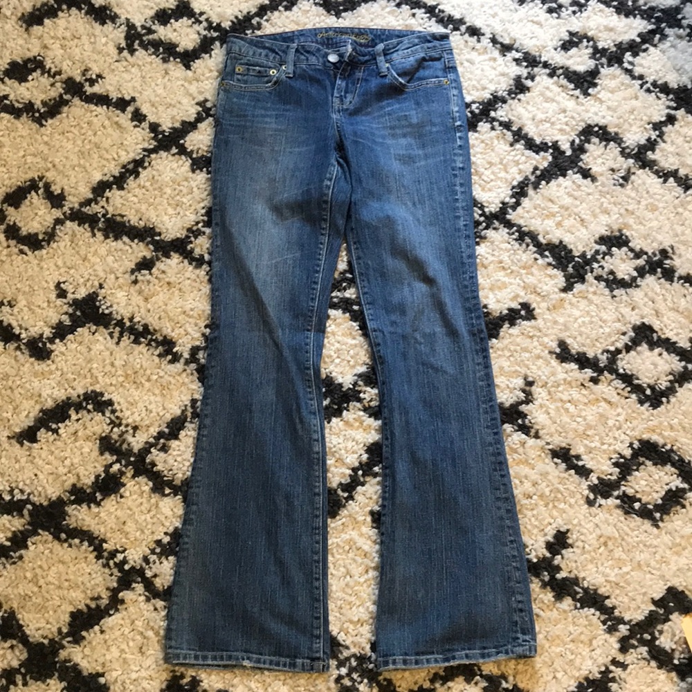 Medium Wash Bootcut Hipster American Eagle Jeans - Picture 4 of 4